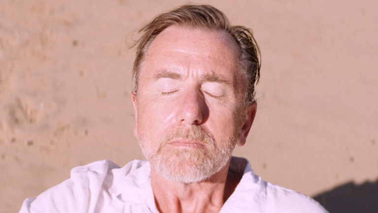 Here comes the sun – recenzja filmu „Sundown”