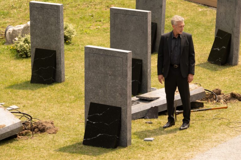 pierwsze-klipy-z-the-shrouds-davida-cronenberga