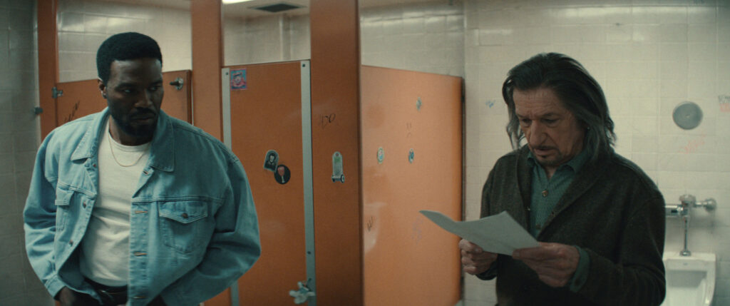 Yahya Abdul-Mateen II i Ben Kinglsey jako Simon Williams i Trevor Slattery w serialu "Wonder Man"